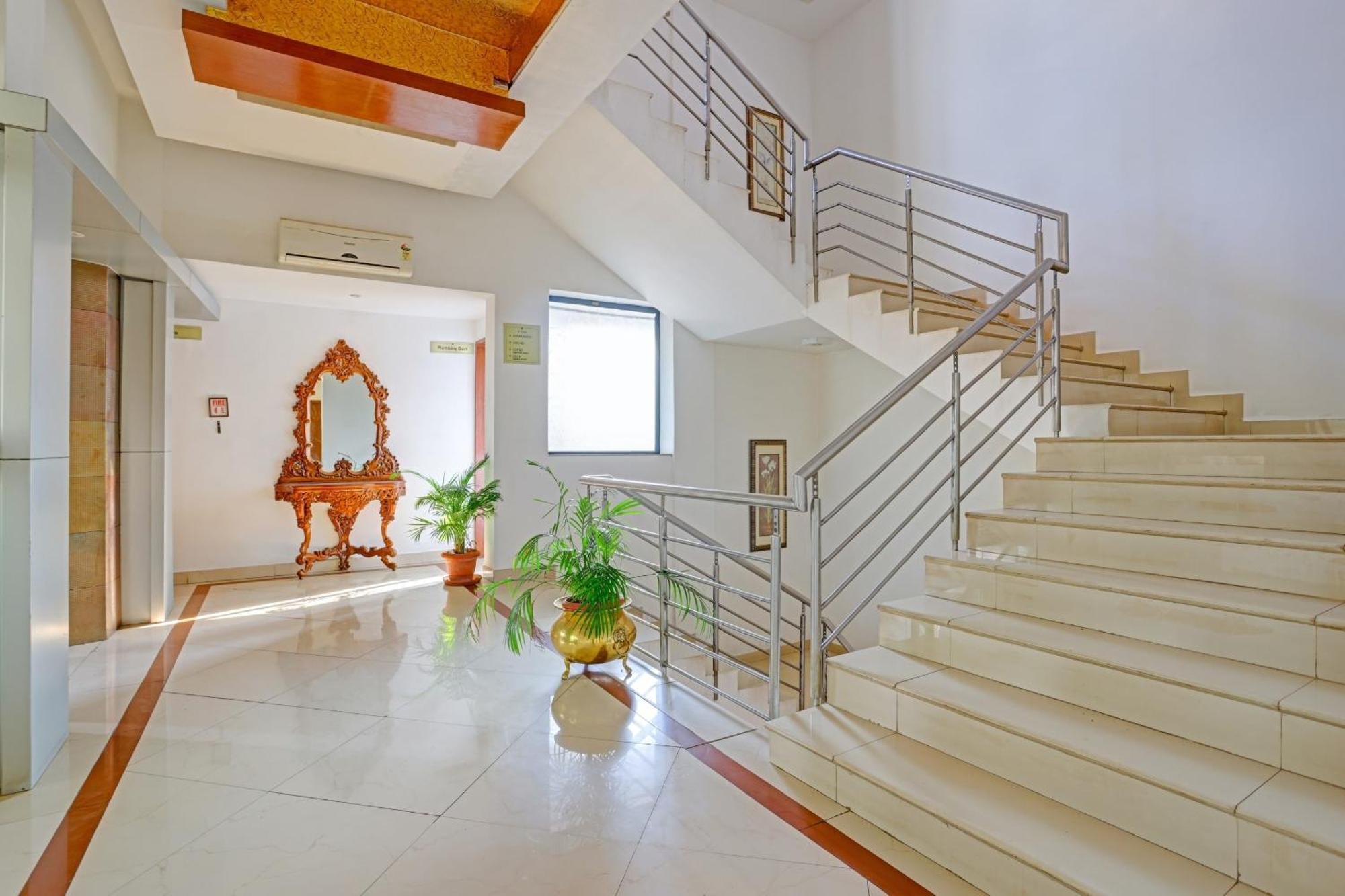 Super Collection O Indraprastha Hotell Thiruvananthapuram Exteriör bild